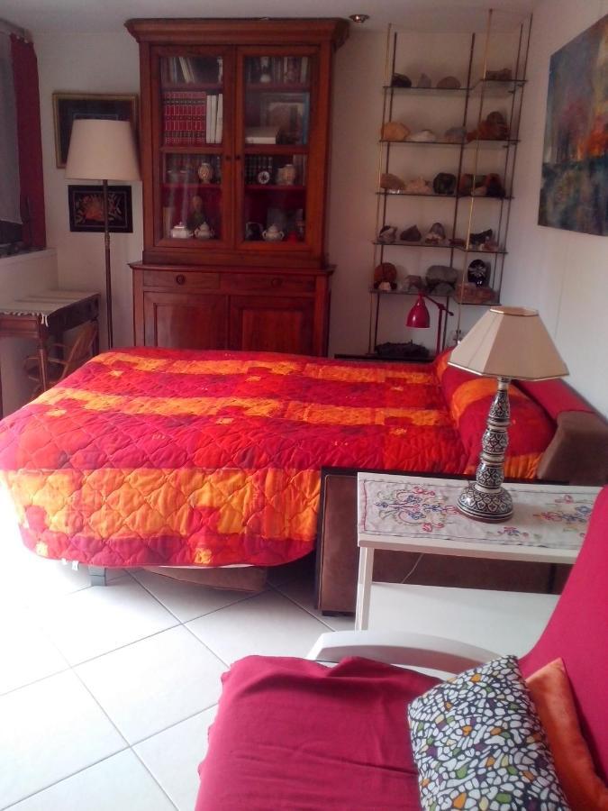 Chambres D'Hotes Issy-Paris Екстериор снимка